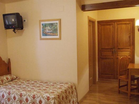 Turrull Hotel 2*